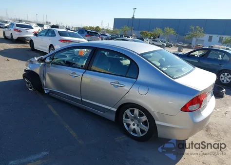 2010 Honda Civic Lx z USA, uszkodzony, nr VIN 19XFA1F54AE058086
